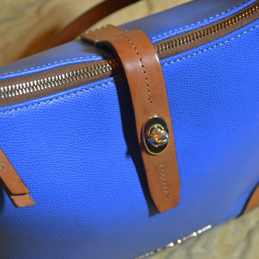 Dooney & Bourke Claremont Hobo Blue Shoulder Bag EUC - Picture 8 of 10